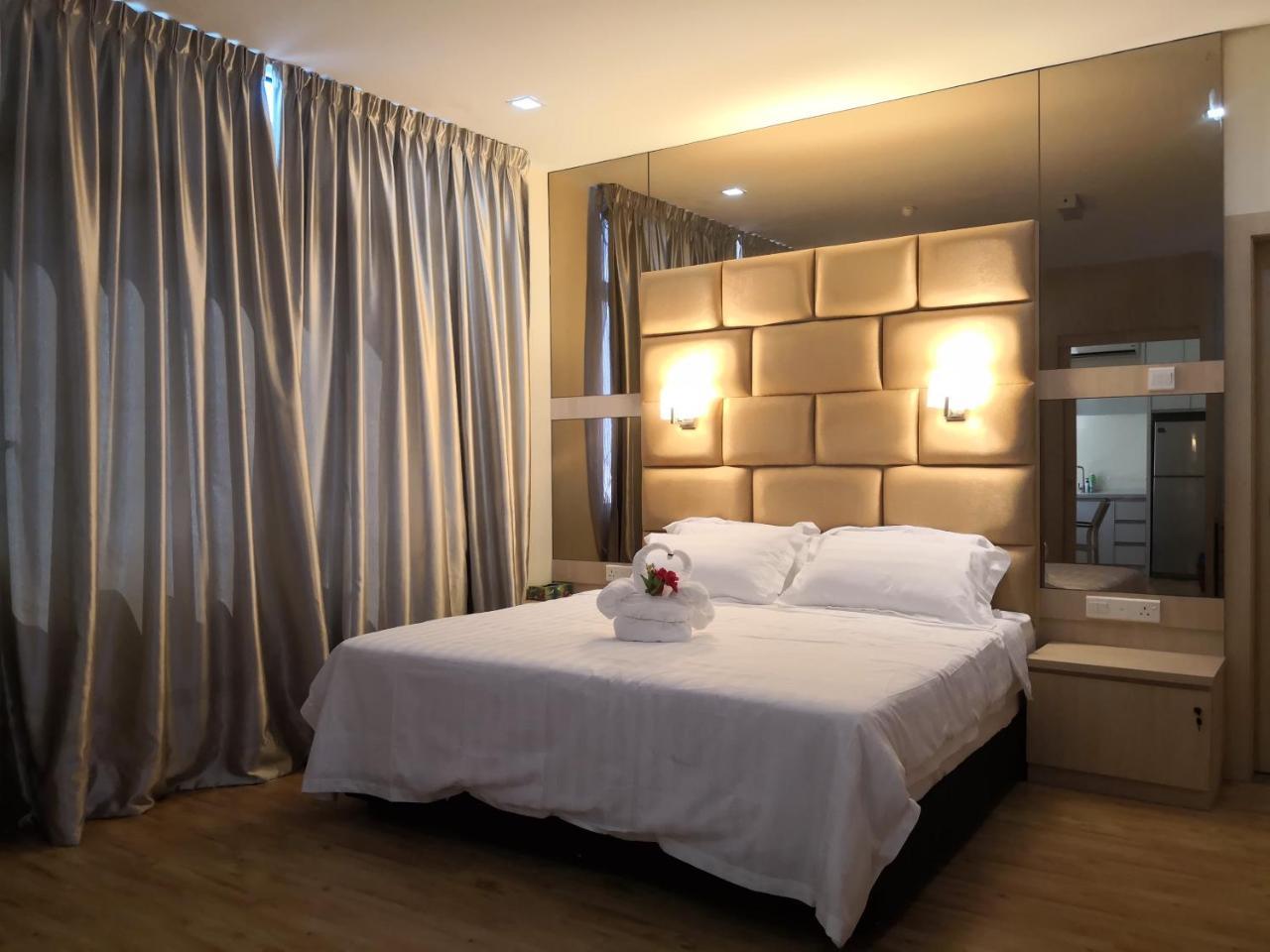 Hotel Zamburger Bukit Segar Cheras Exterior photo